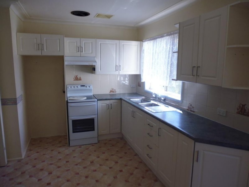 63 Page Avenue, North Nowra NSW 2541