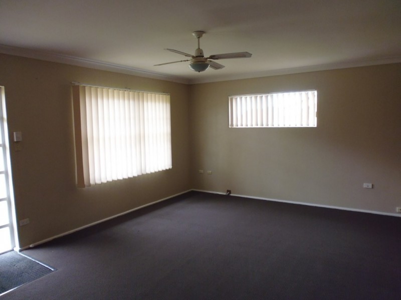 2/40 Plunkett Street, Nowra NSW 2541