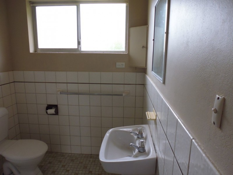 2/40 Plunkett Street, Nowra NSW 2541