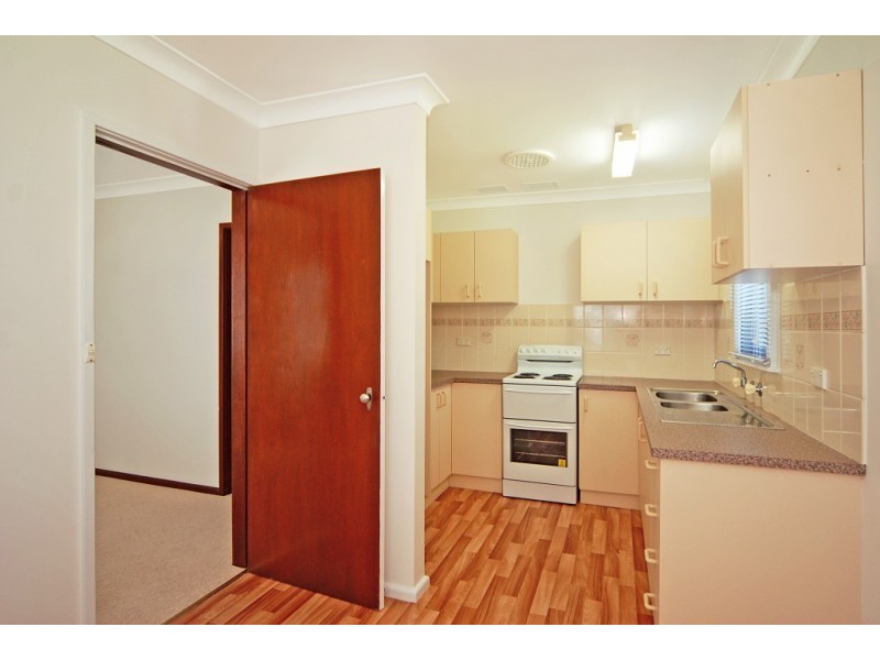 37 McDonald Avenue, Nowra NSW 2541