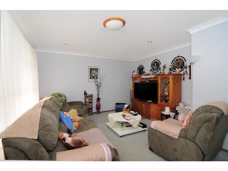 6 Maybush Way, West Nowra NSW 2541
