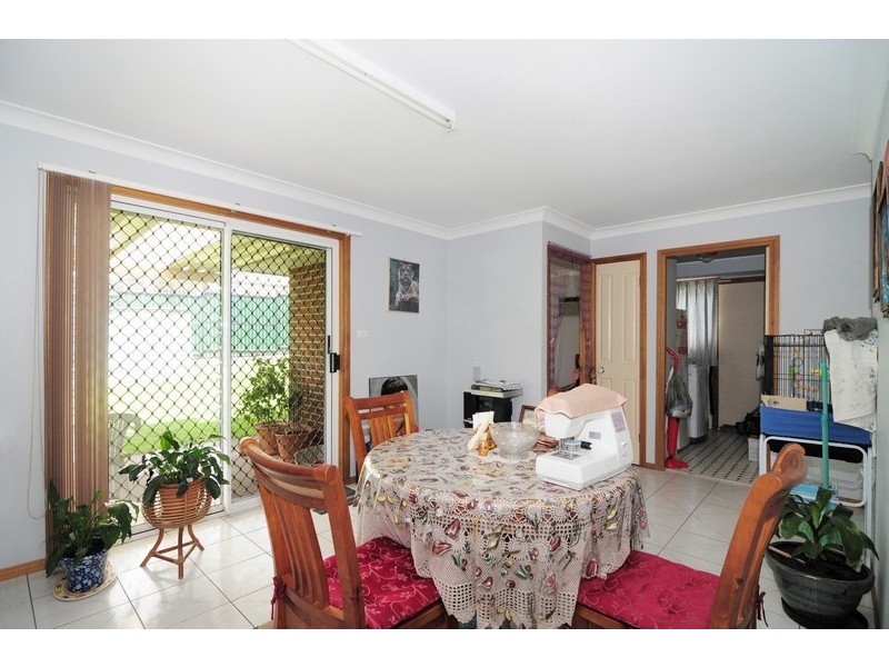 6 Maybush Way, West Nowra NSW 2541