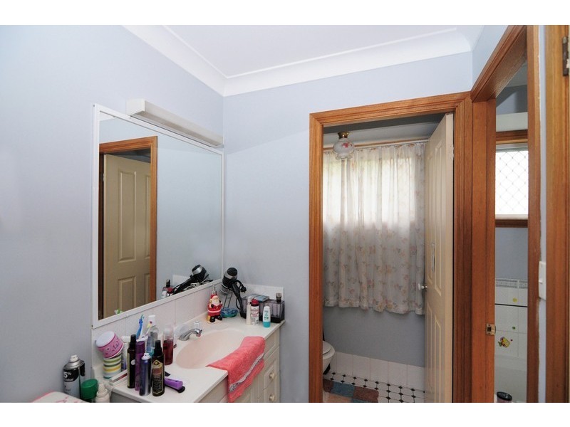 6 Maybush Way, West Nowra NSW 2541
