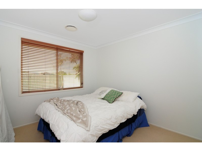 2 Guinea Flower Crescent, Worrigee NSW 2540