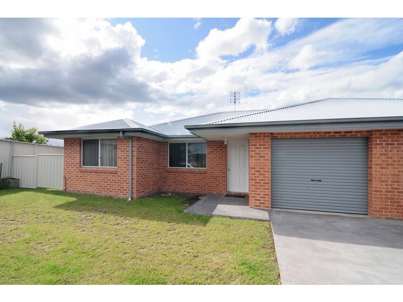 3/13 Hannah Place, Worrigee NSW 2540