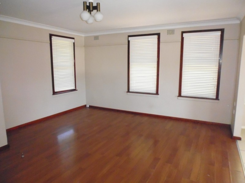63 Kalandar Street, Nowra NSW 2541