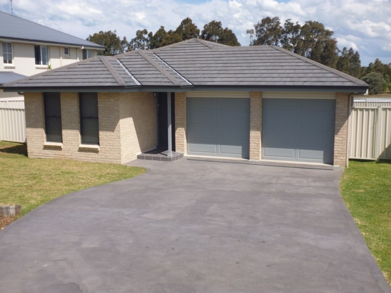 31 Bluewattle Road, Worrigee NSW 2540