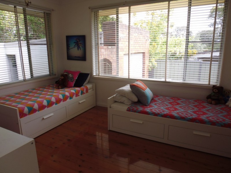 18 Hewlett Avenue, North Nowra NSW 2541