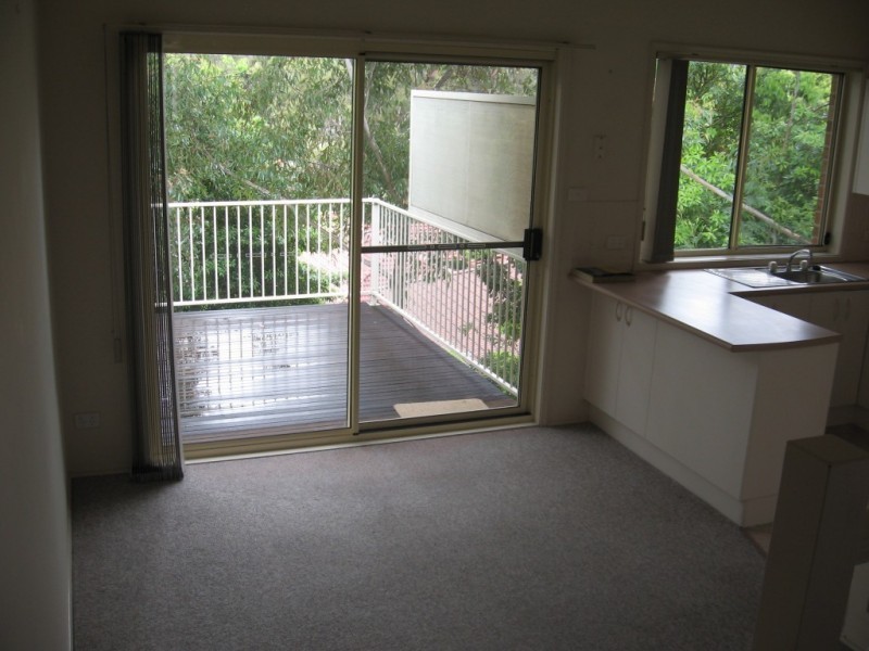 3/67 Brinawarr Street, Bomaderry NSW 2541