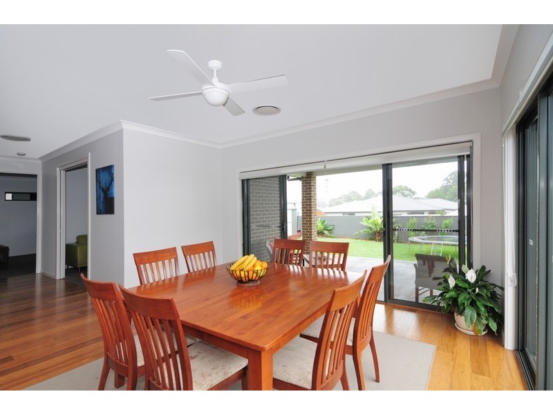 48 Banool Circuit, Bomaderry NSW 2541