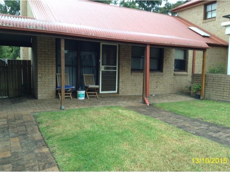 5/22 Hawthorne Avenue, Nowra NSW 2541