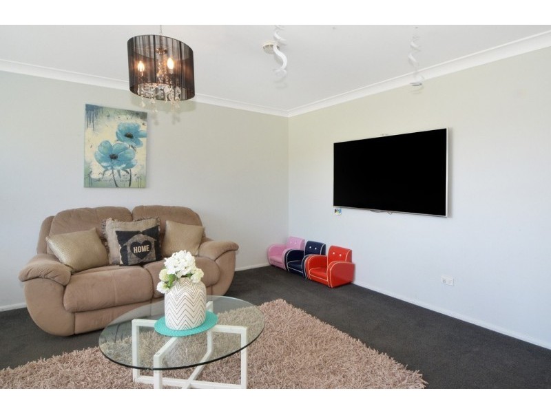 21 Hermes Crescent, Worrigee NSW 2540