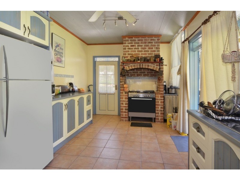 19 Gardner Road, Falls Creek NSW 2540