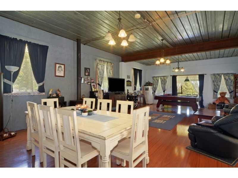 19 Gardner Road, Falls Creek NSW 2540