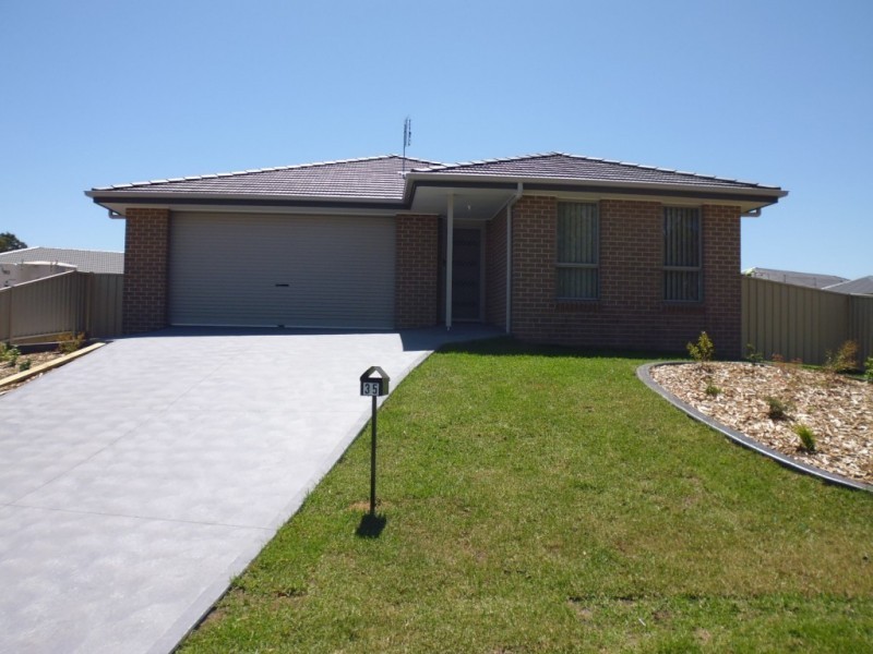35 Basil Street, Worrigee NSW 2540