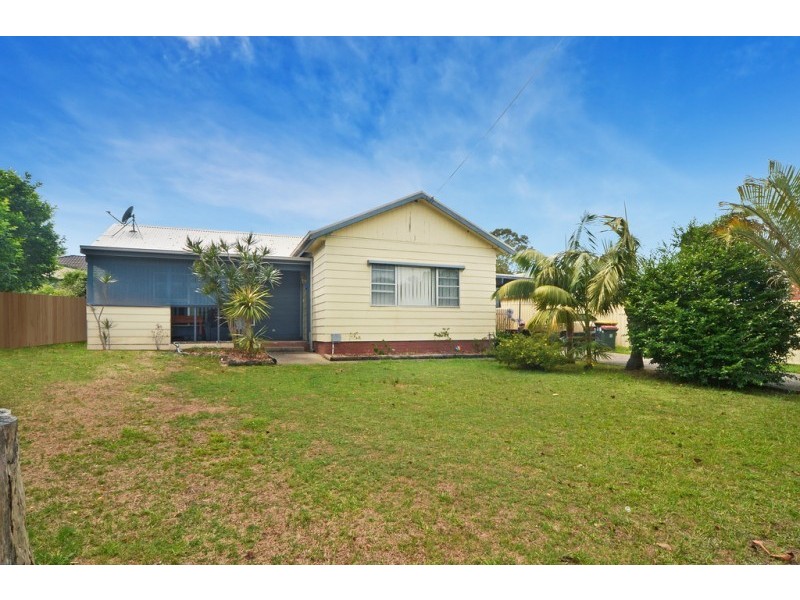 18 Hale Avenue, Nowra NSW 2541