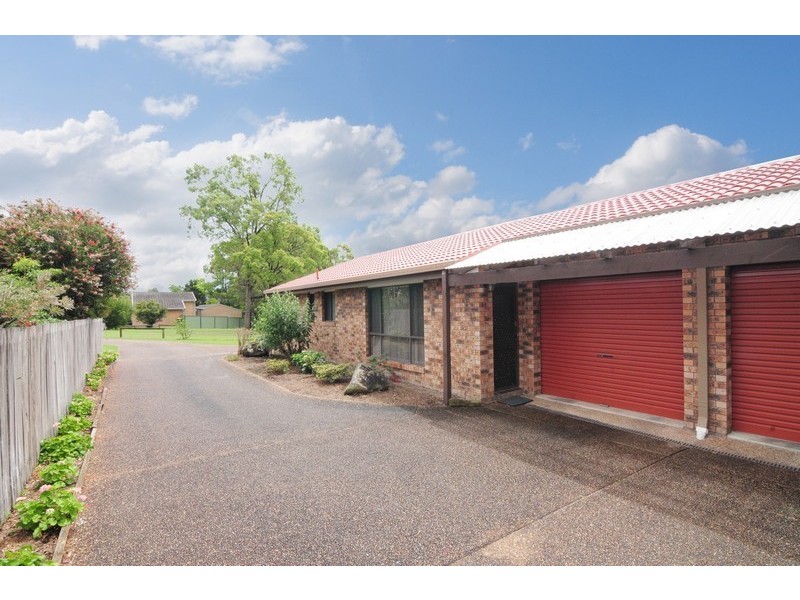 1/3 Waroo Place, Bomaderry NSW 2541