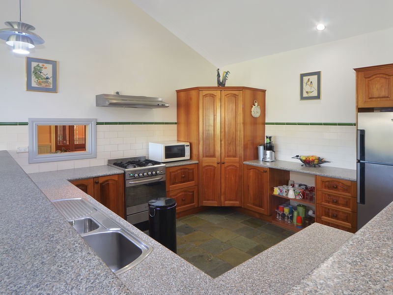 25 Kongoola Avenue, Cambewarra NSW 2540