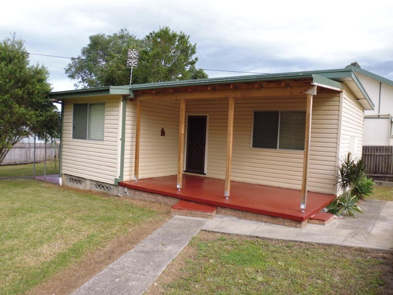 32 Meroo Road, Bomaderry NSW 2541