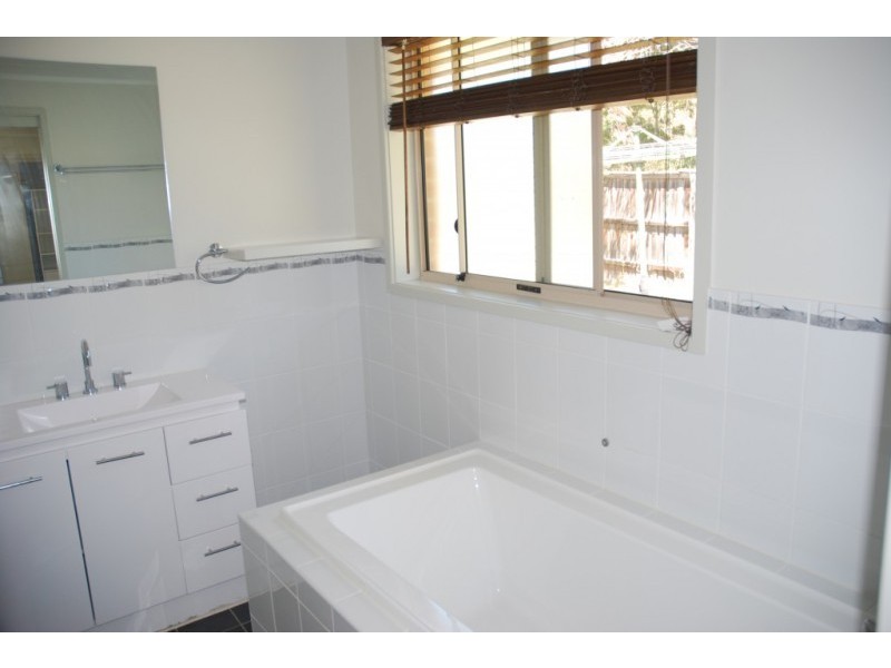 72 Coconut Drive, North Nowra NSW 2541