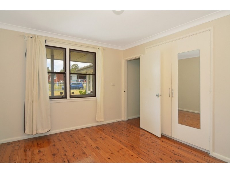 35 Quiberon Street, Nowra NSW 2541