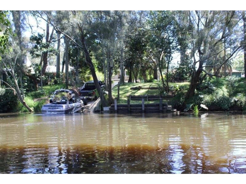 74 Bolong Road, Bomaderry NSW 2541