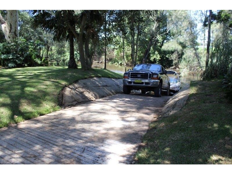 74 Bolong Road, Bomaderry NSW 2541