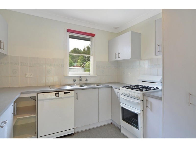 24 Elyard Drive, Nowra NSW 2541