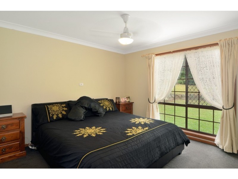 6 Beyeri Avenue, West Nowra NSW 2541