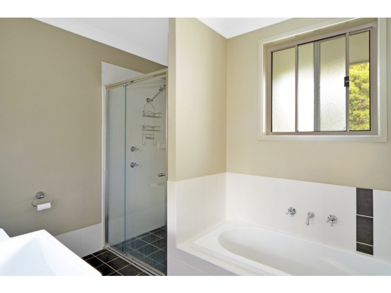 16 Terralla Grove, South Nowra NSW 2541