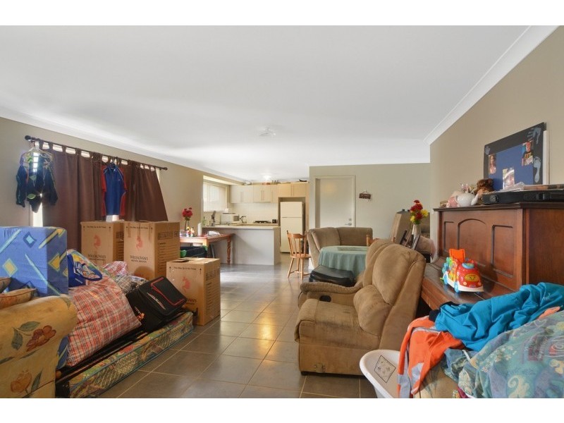 16 Terralla Grove, South Nowra NSW 2541