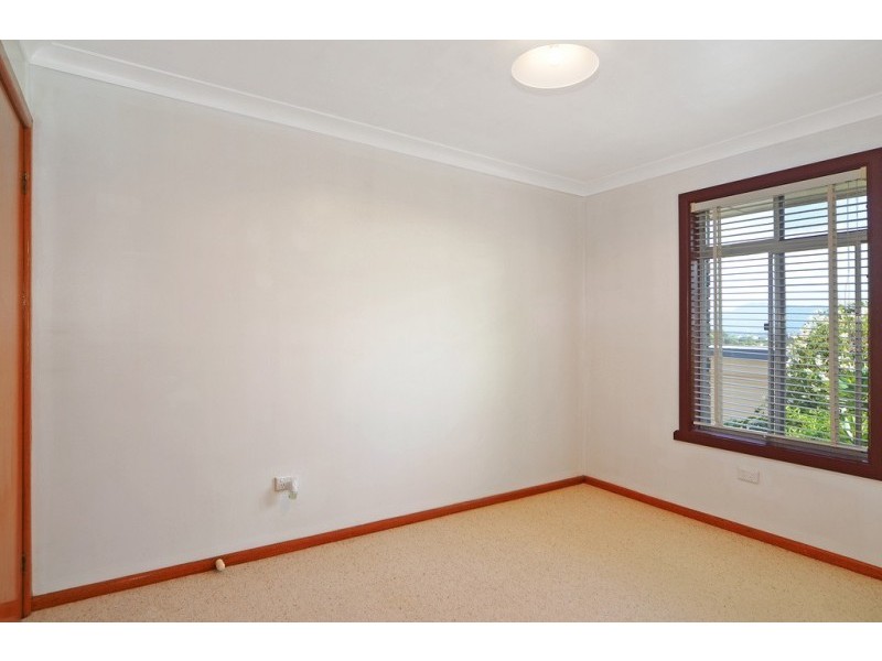 27 Elder Crescent, Nowra NSW 2541