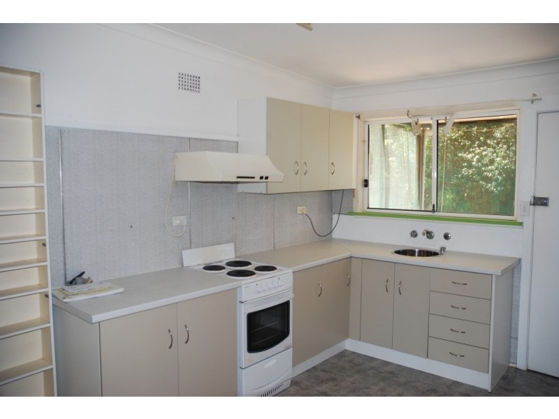 71 Birriley Street, Bomaderry NSW 2541