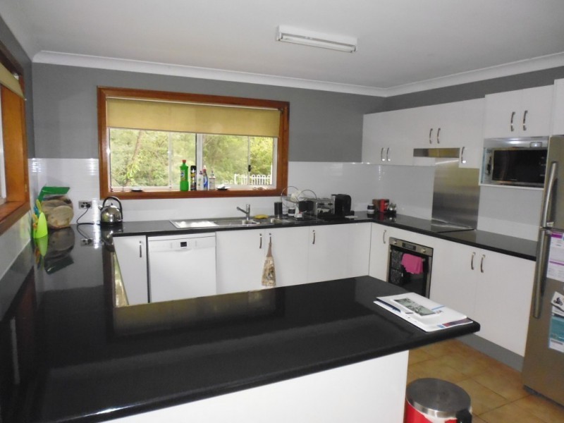 15 Jaycee Avenue, Nowra NSW 2541