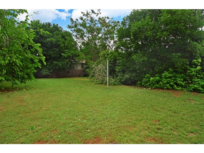 4 Junction Street, Nowra NSW 2541