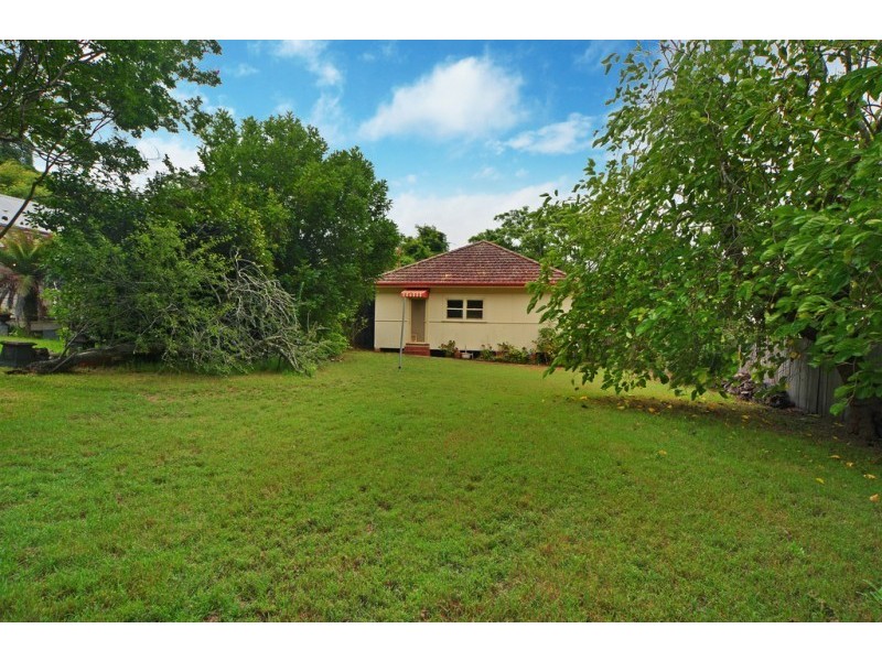 4 Junction Street, Nowra NSW 2541