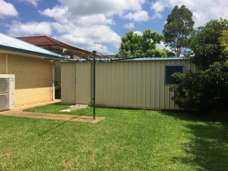17 Hibiscus Place, Bomaderry NSW 2541