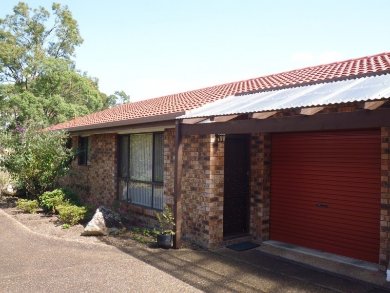 1/3 Waroo Place, Bomaderry NSW 2541