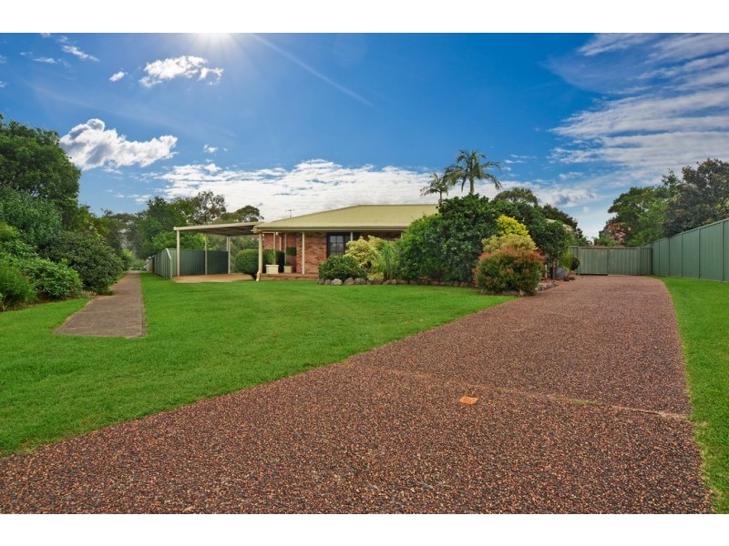 4 Wasdale Place, Bomaderry NSW 2541