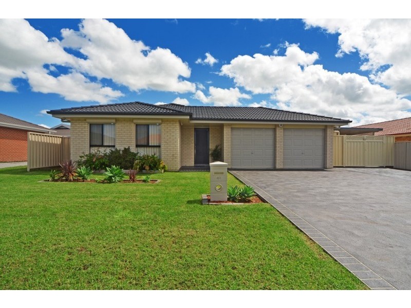 41 Peppermint Drive, Worrigee NSW 2540