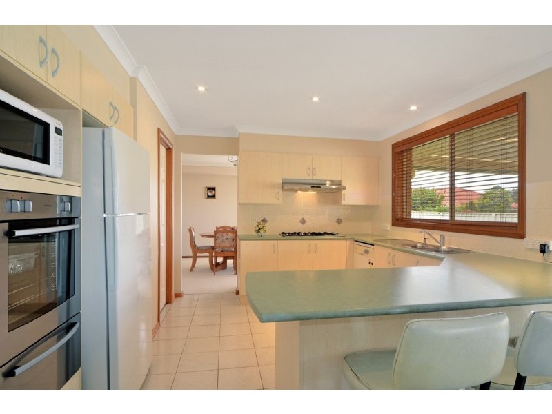 34 Burradoo Crescent, Nowra NSW 2541