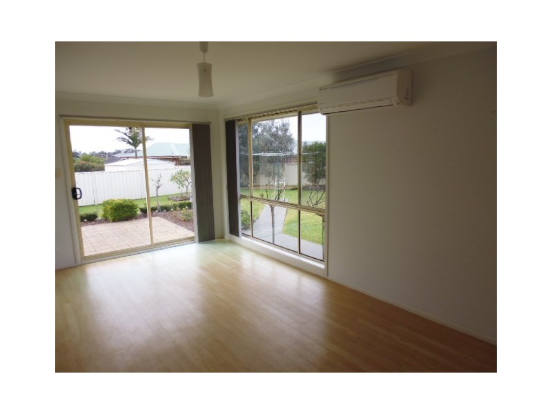 3 Mcternan Place, Worrigee NSW 2540