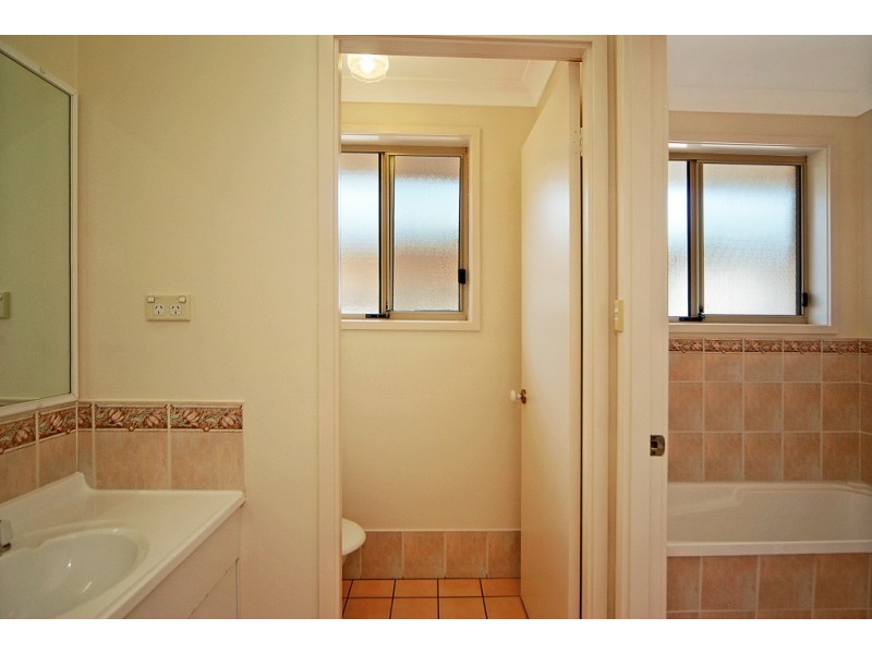 30 Rannoch Drive, West Nowra NSW 2541