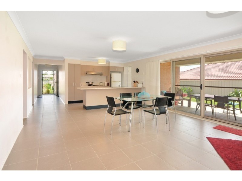 17 Warrigal Street, Nowra NSW 2541