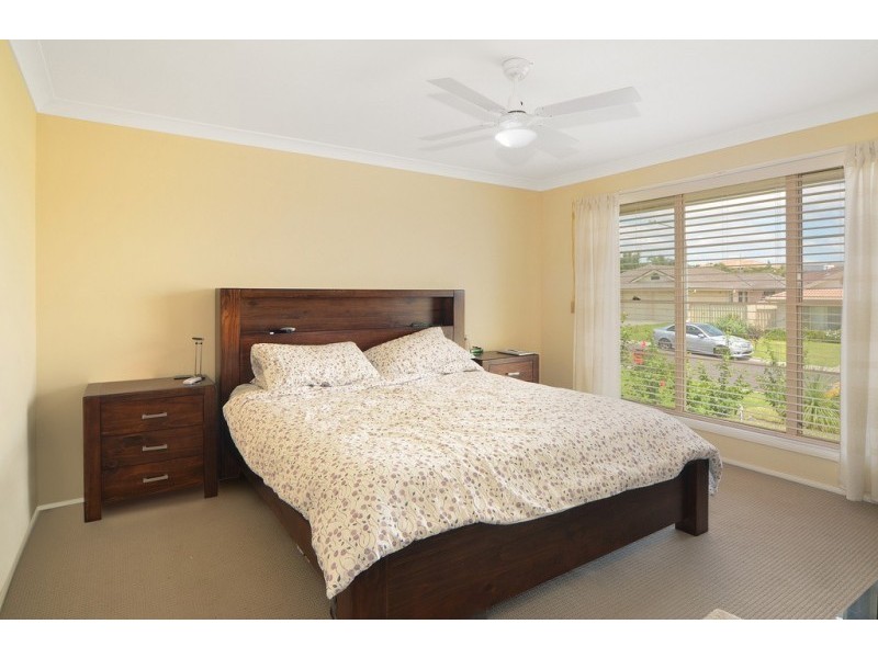 17 Warrigal Street, Nowra NSW 2541