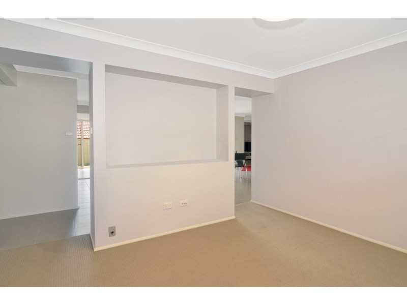 17 Warrigal Street, Nowra NSW 2541