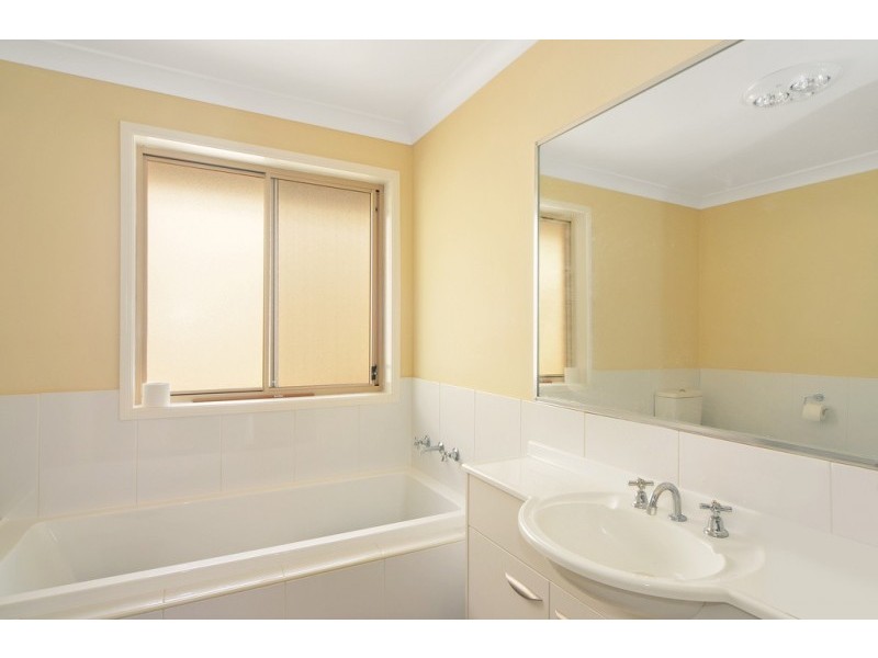 17 Warrigal Street, Nowra NSW 2541