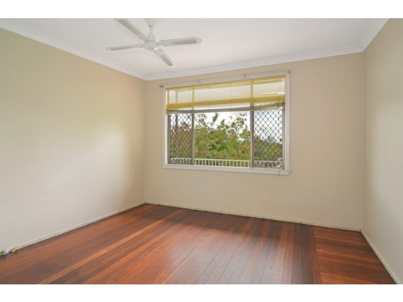 71 Birriley Street, Bomaderry NSW 2541