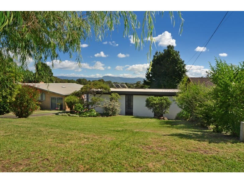 13 Elder Crescent, Nowra NSW 2541