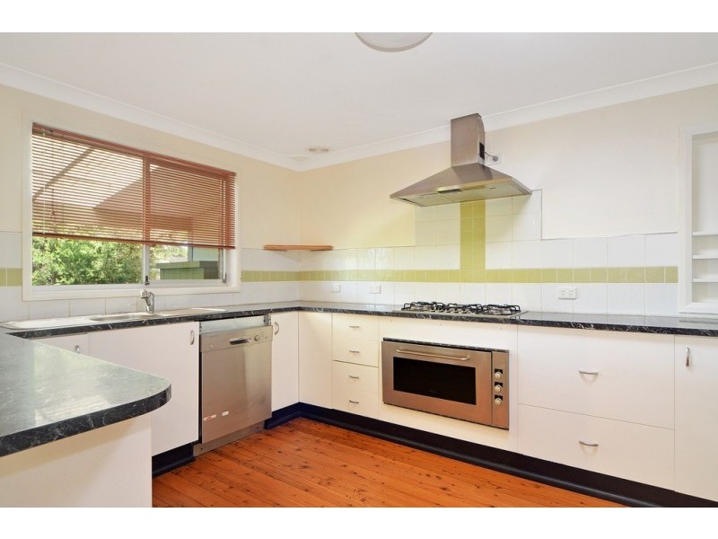 3 Bindon Close, Bomaderry NSW 2541